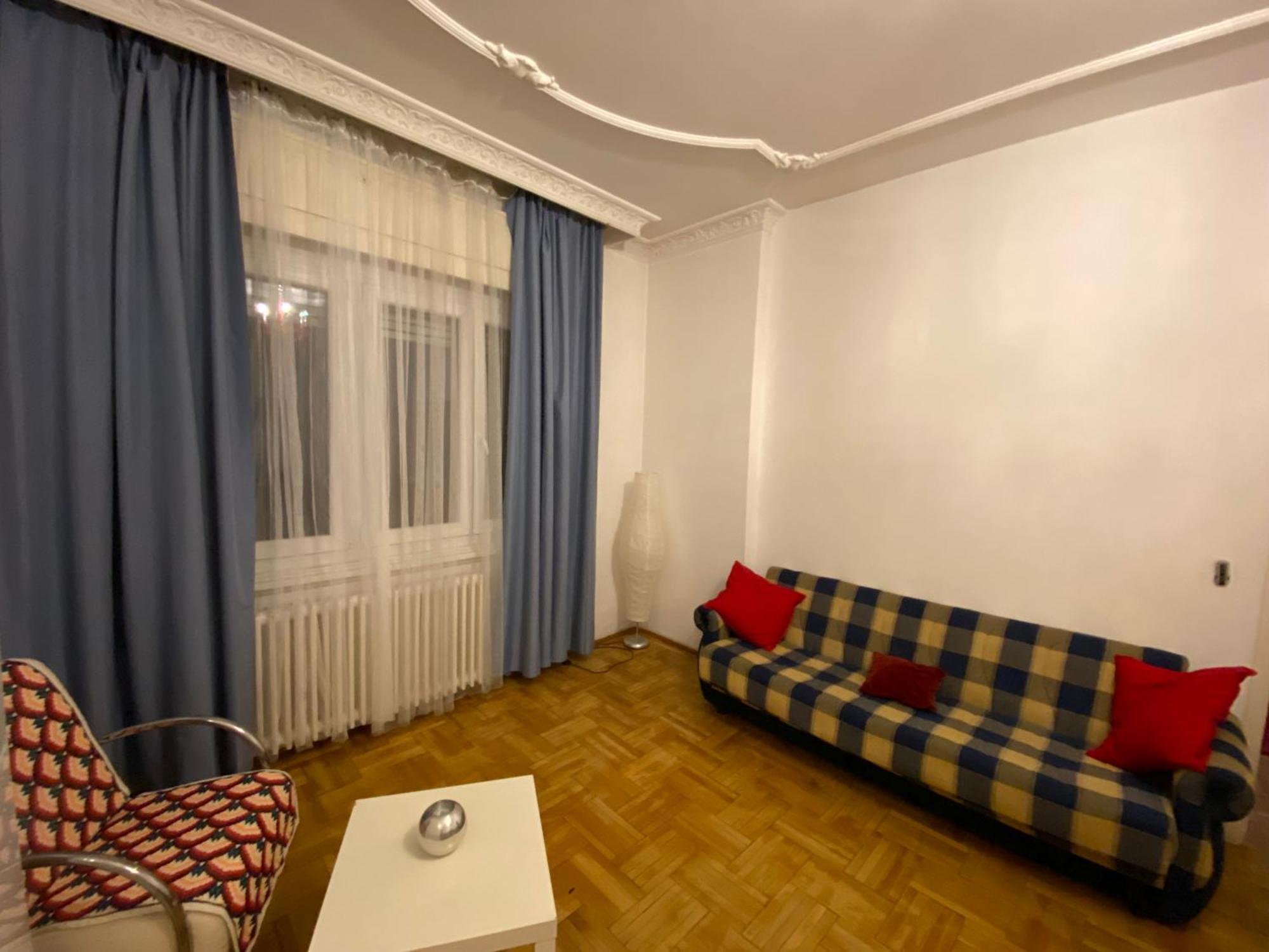 Apartment And Rooms Heart Of The City Budapest Exterior foto
