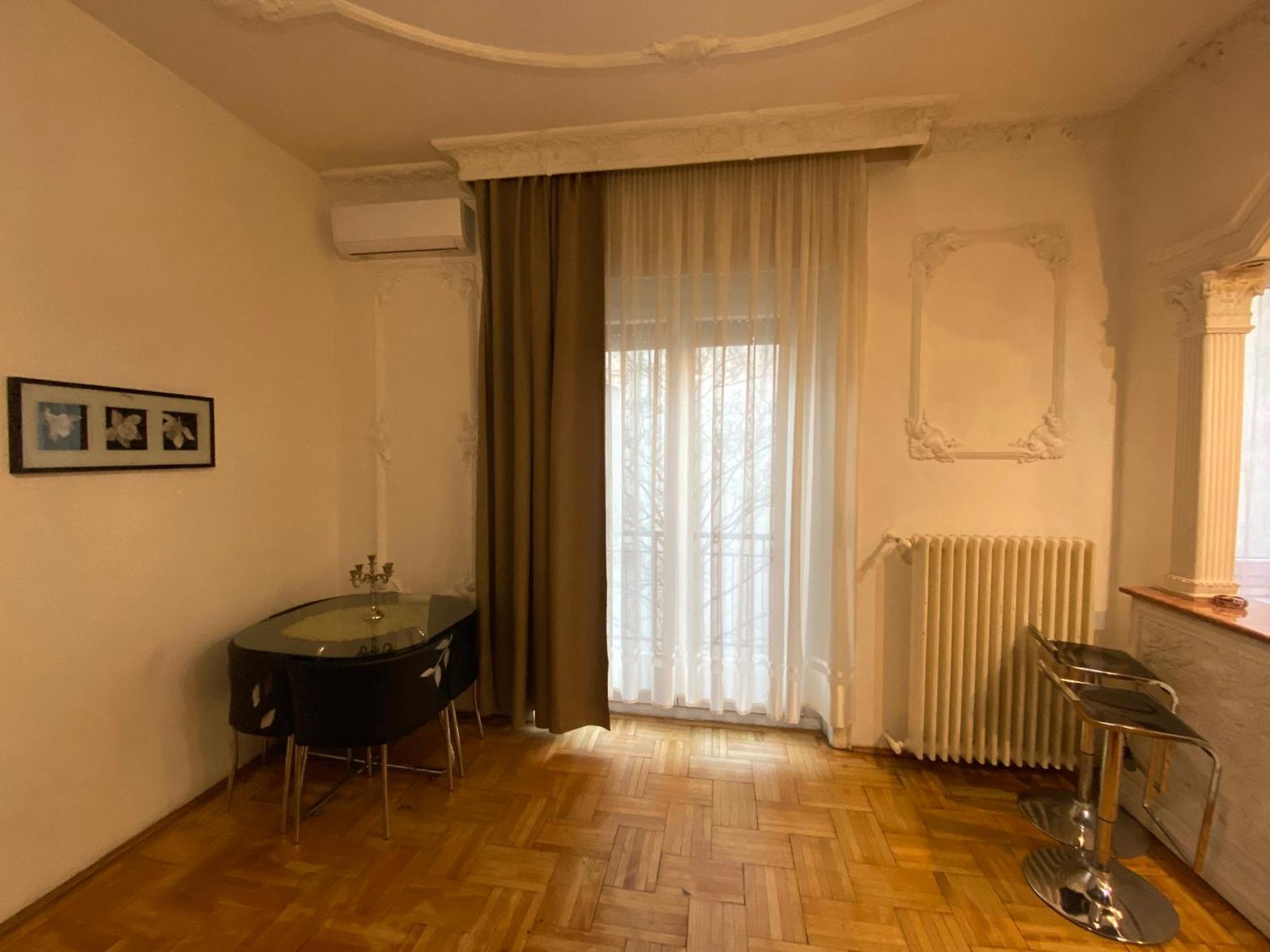 Apartment And Rooms Heart Of The City Budapest Exterior foto