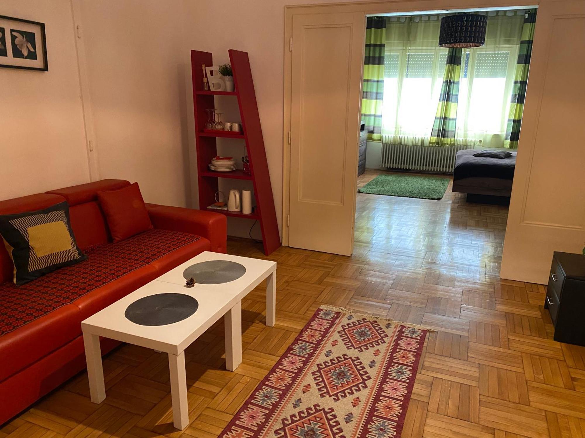 Apartment And Rooms Heart Of The City Budapest Exterior foto